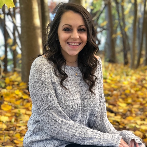 Meet your Posher, Allie - Picture 1 of 1